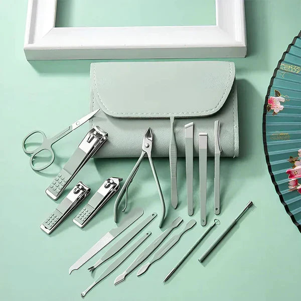 Professional Manicure & Pedicure Nail Grooming Kit