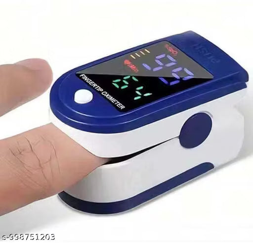 Portable fingertip SpO2 and heart rate monitor with battery indicator